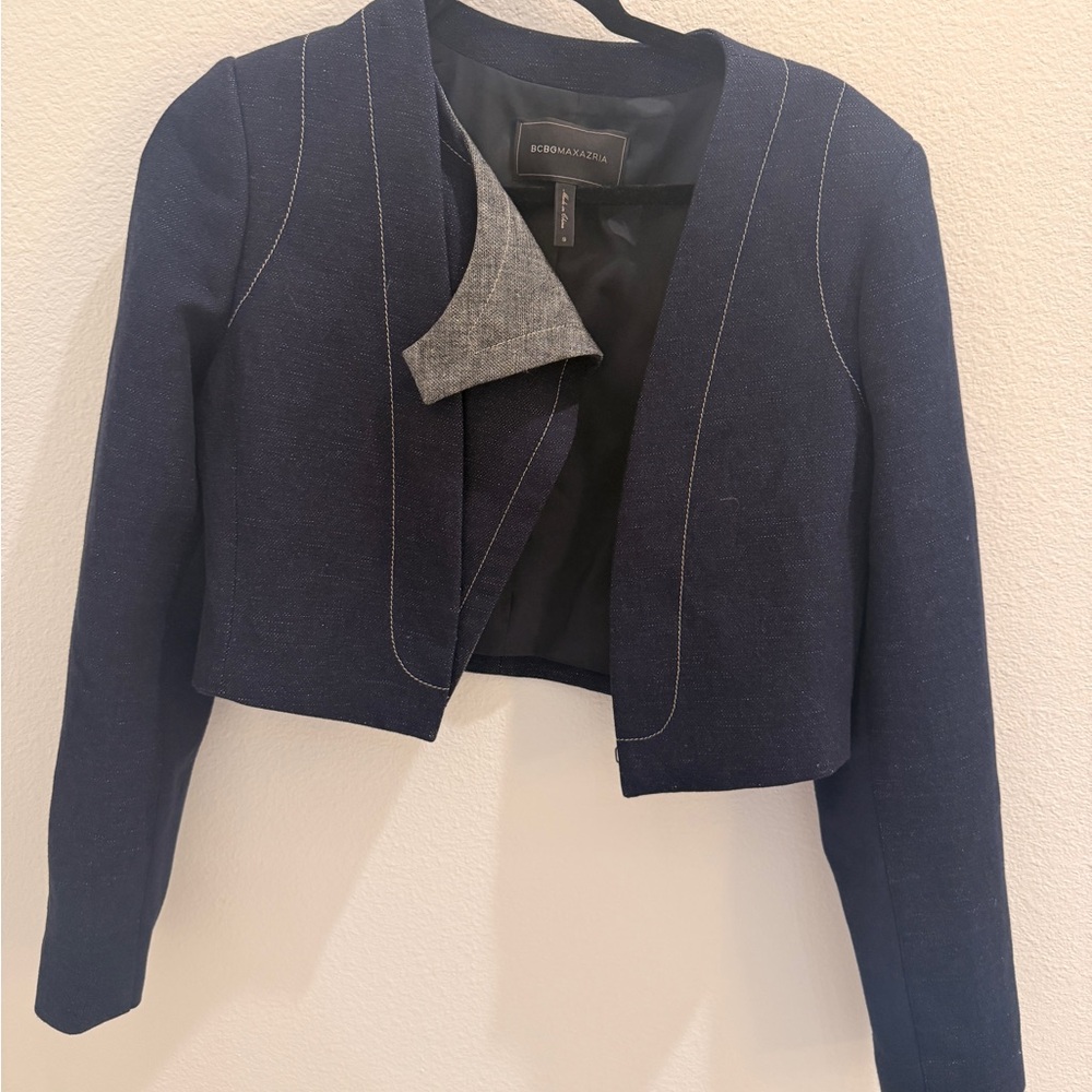 BCBGMaxAzria Navy Cropped Open-Front Blazer with Contrast Topstitch